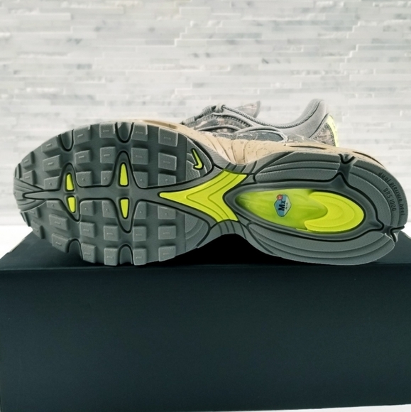 New NIKE Air Max Tailwind IV SP Digi Camo Sneakers - Picture 6 of 8